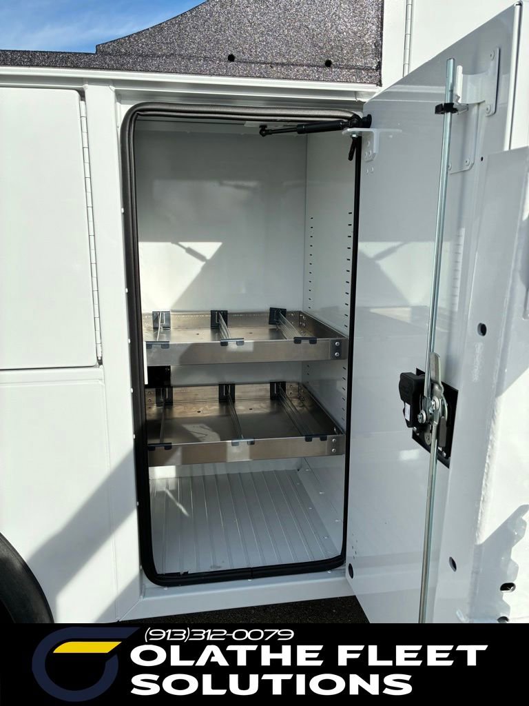 New 2026 Ford F550 4x4 Supercab Super Duty image 15