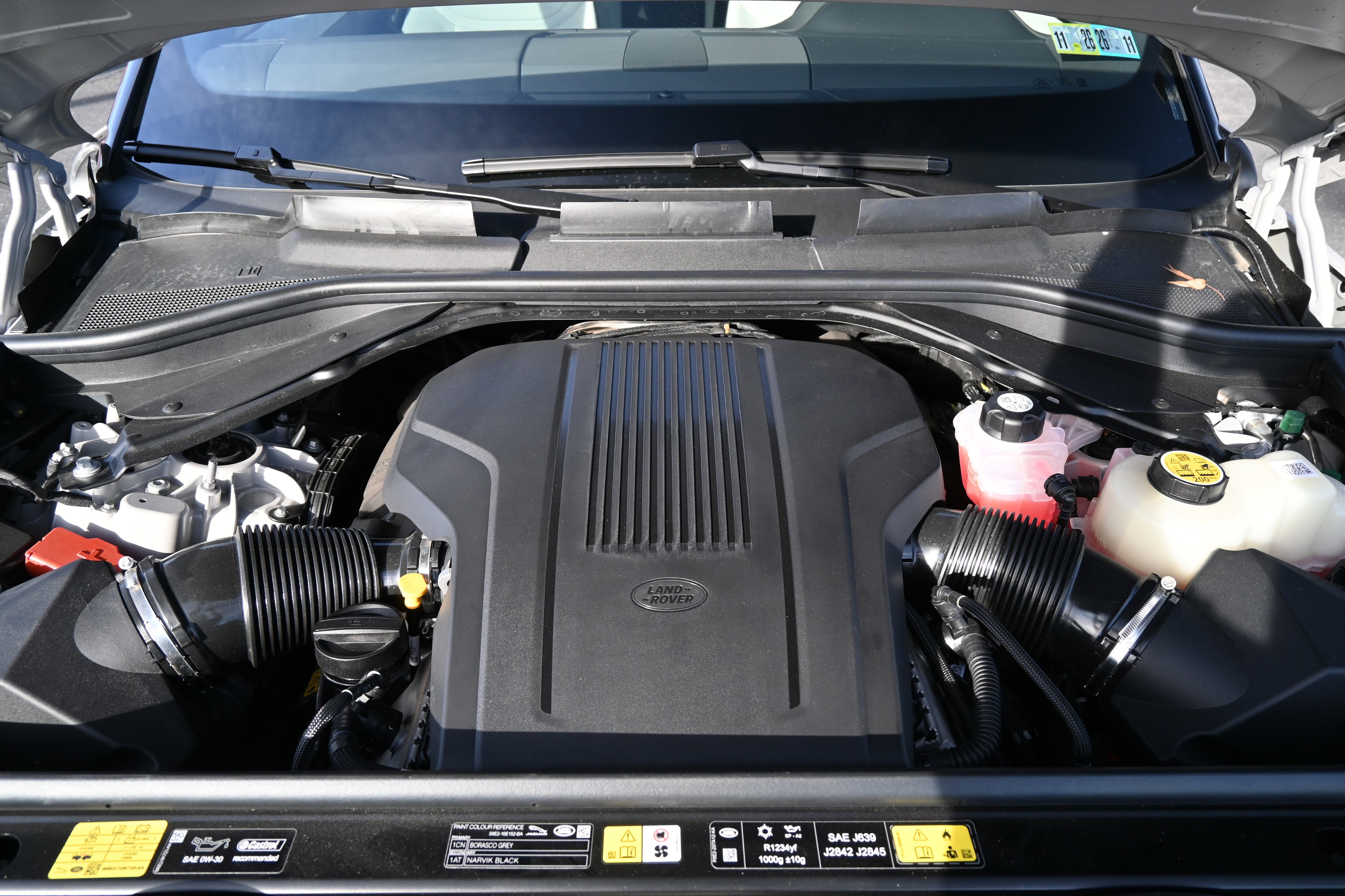 Used 2025 Land Rover Range Rover Sport Dynamic SE image 33