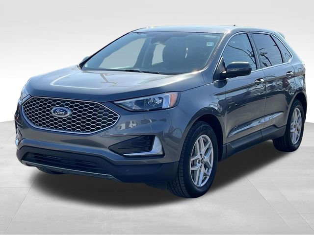 Used 2024 Ford Edge SEL image 3