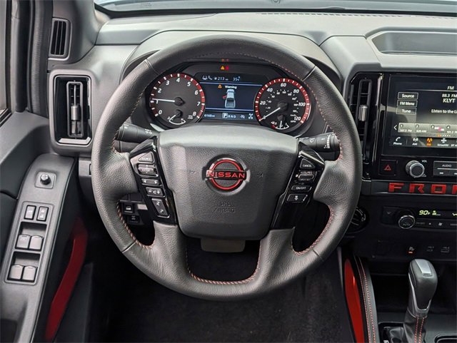 Used 2025 Nissan Frontier PRO-4X image 23