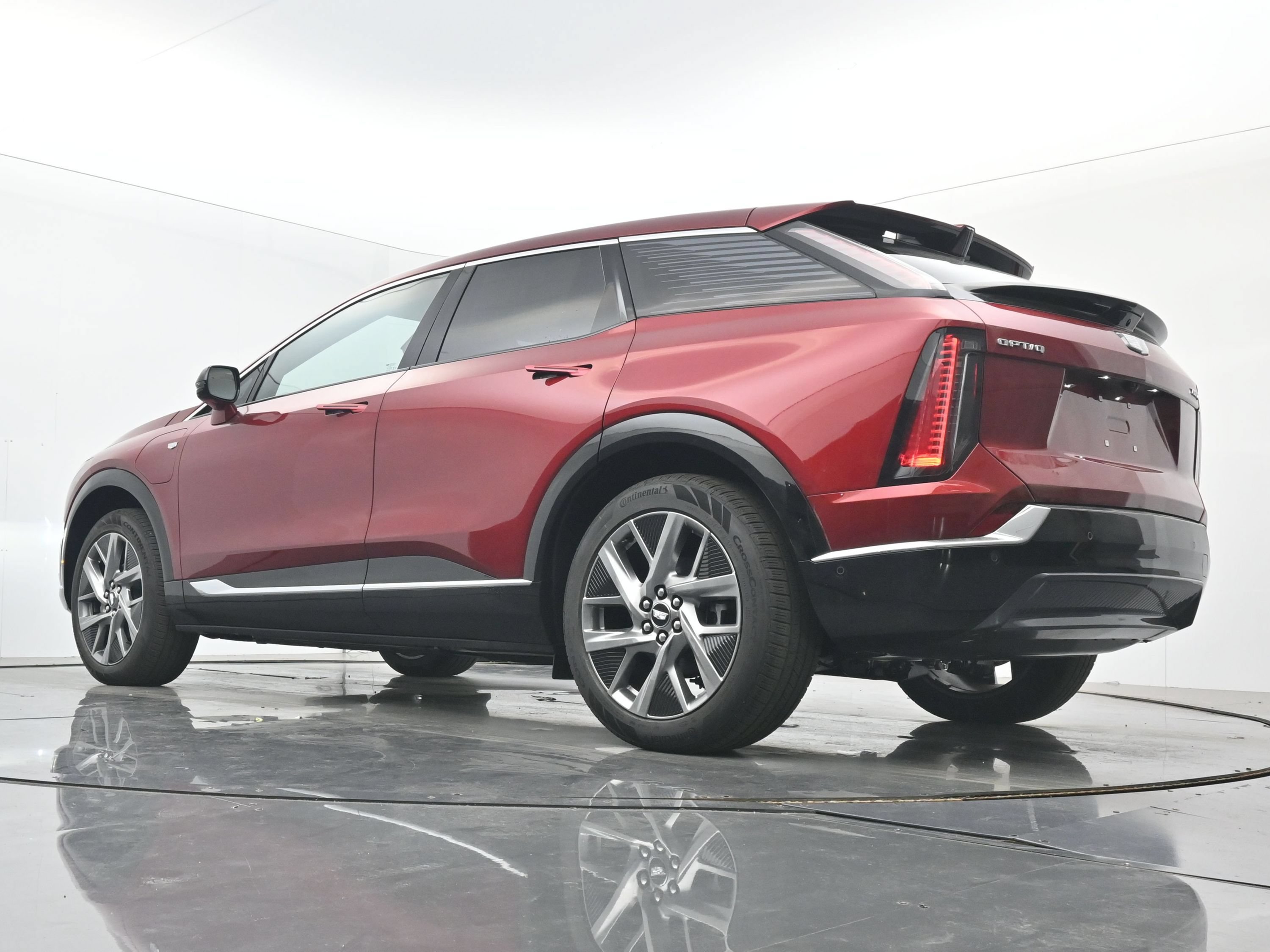 New 2026 Cadillac Optiq Luxury 1 w/ LPO, Floor Liner Package AWD/4WD image 17