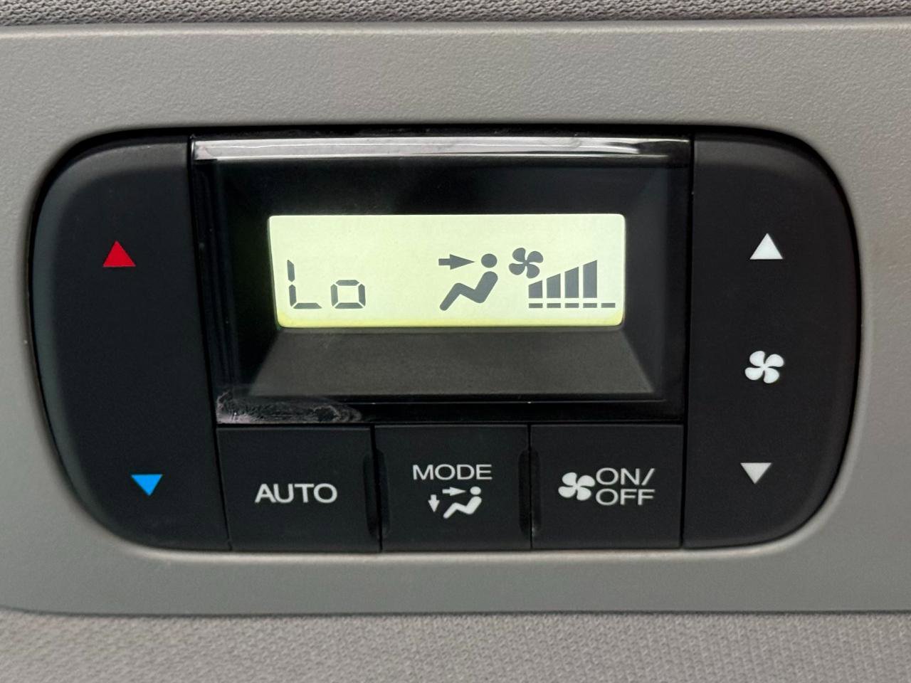 Used 2018 Honda Odyssey Elite image 23