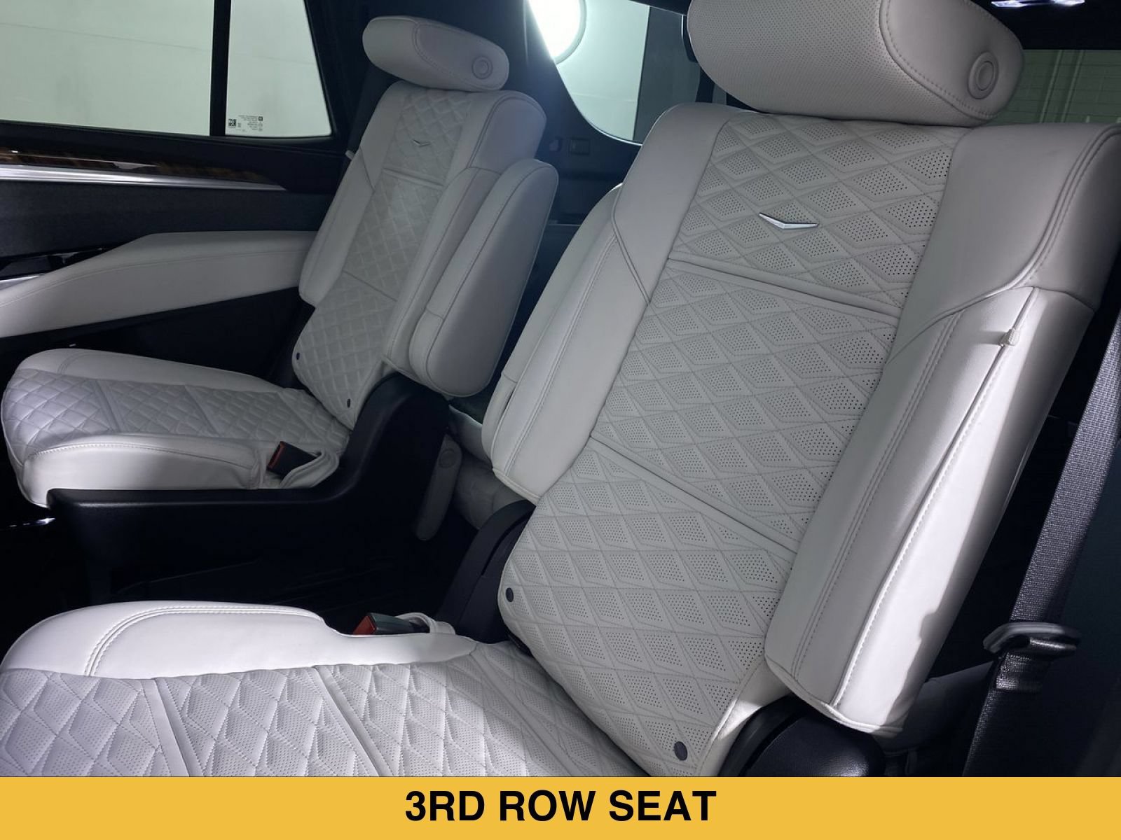 Certified 2025 Cadillac Escalade Sport Platinum w/ LPO, Floor Liner Package AWD/4WD image 14