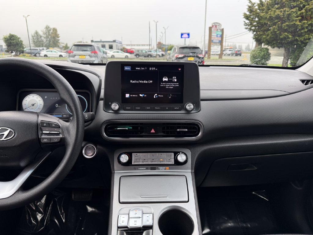 Used 2023 Hyundai Kona SE FWD image 25