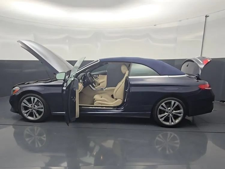 Used 2019 Mercedes-Benz C 300 4MATIC Cabriolet image 26