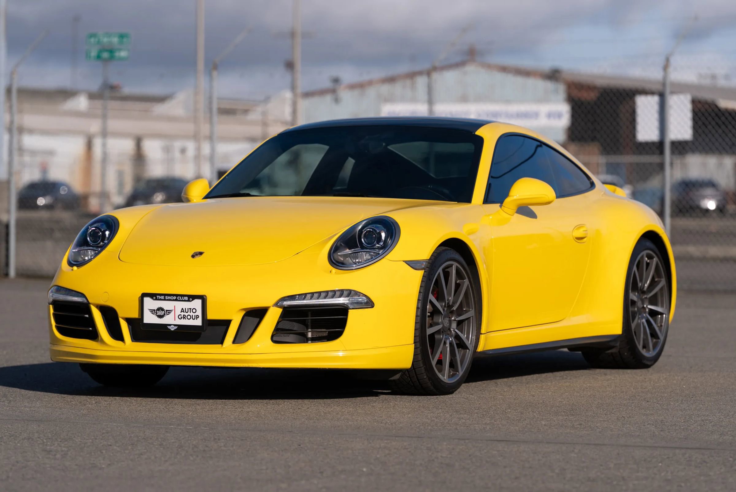Used 2014 Porsche 911 Carrera 4S image 15