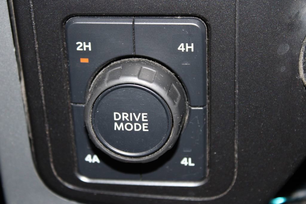 Used 2021 Ford F150 Lariat w/ Equipment Group 502A High image 45