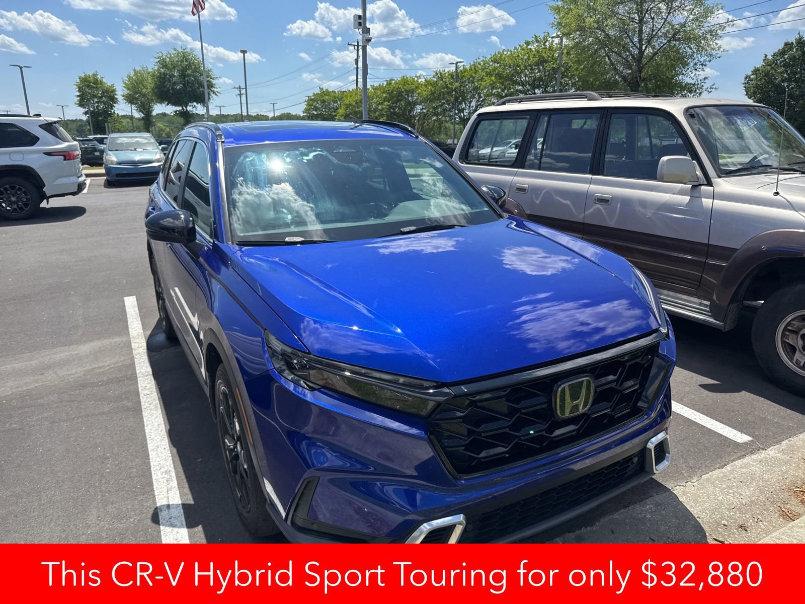 Used 2023 Honda CR-V Sport Touring image 3