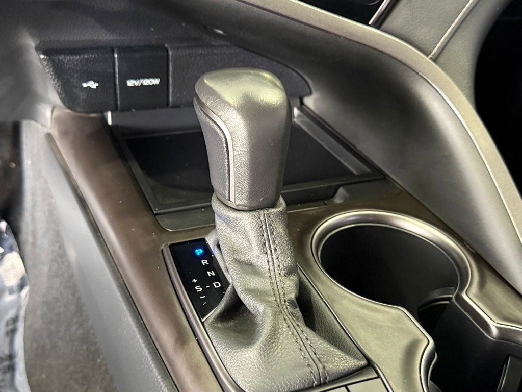 Certified 2024 Toyota Camry SE w/ Convenience Package image 27