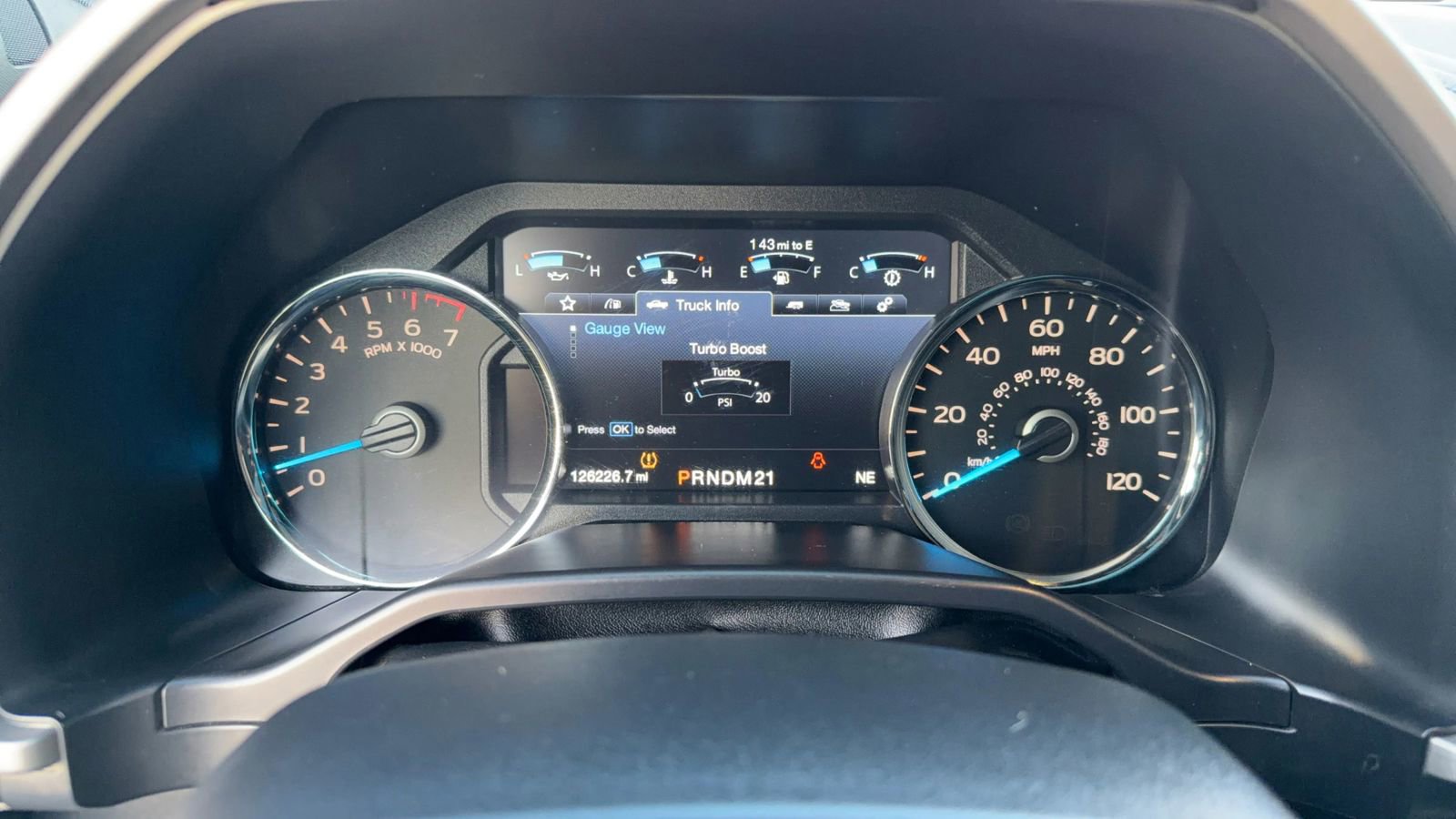 Used 2015 Ford F150 Lariat w/ Equipment Group 502A Luxury AWD/4WD image 17