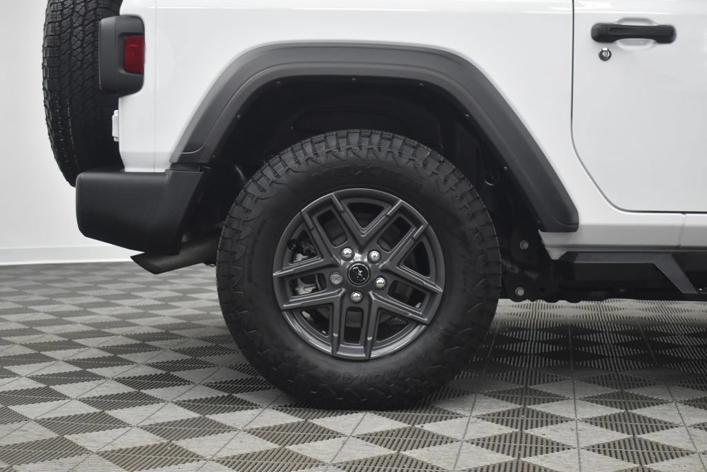 Used 2024 Jeep Wrangler Sport AWD/4WD image 32