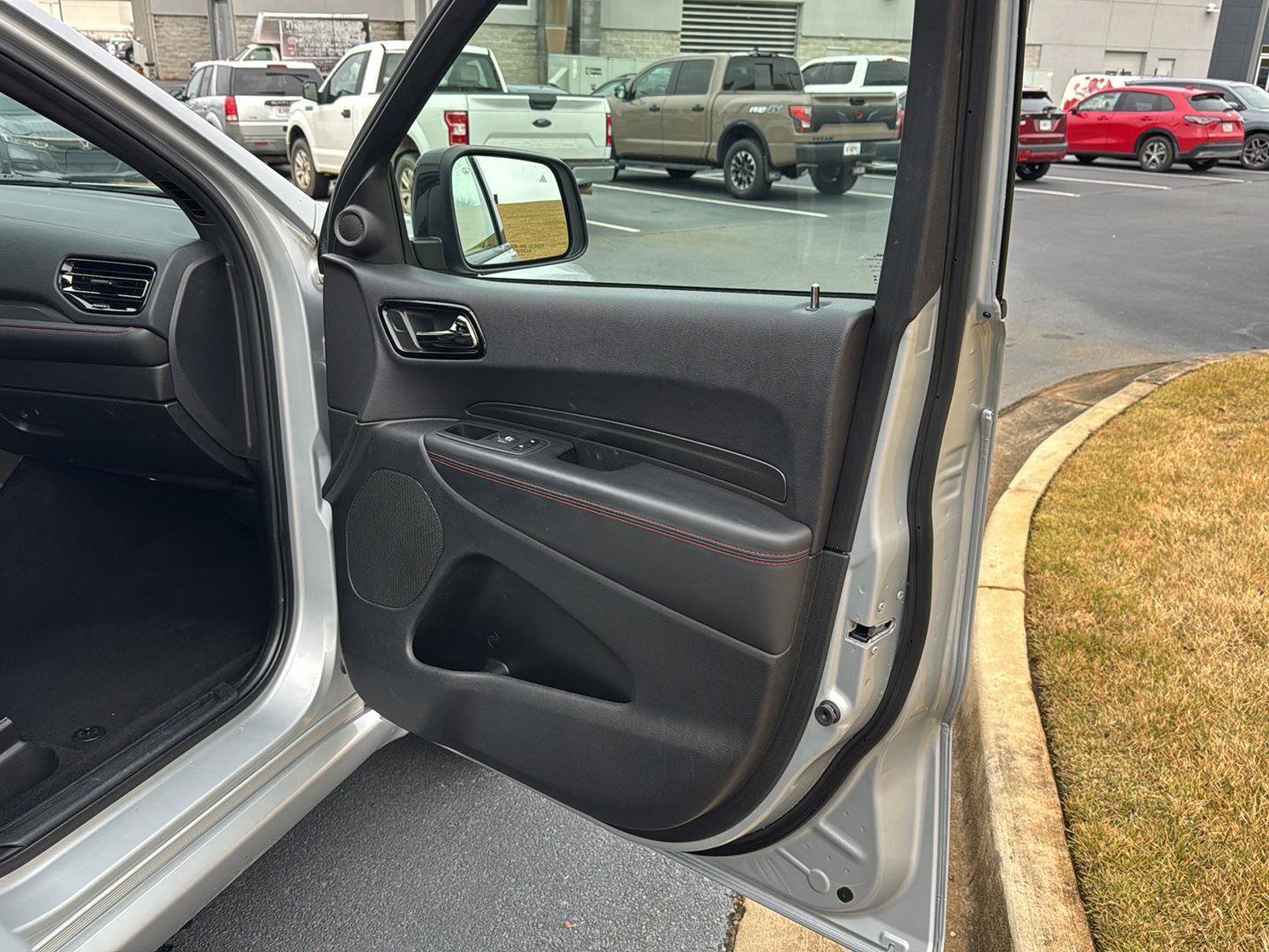 Used 2023 Dodge Durango GT image 12