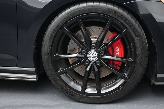 Used 2021 Volkswagen GTI SE FWD image 35