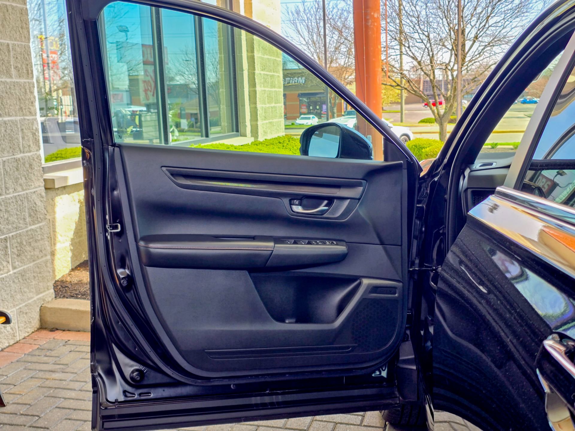 Used 2025 Honda CR-V Sport image 16