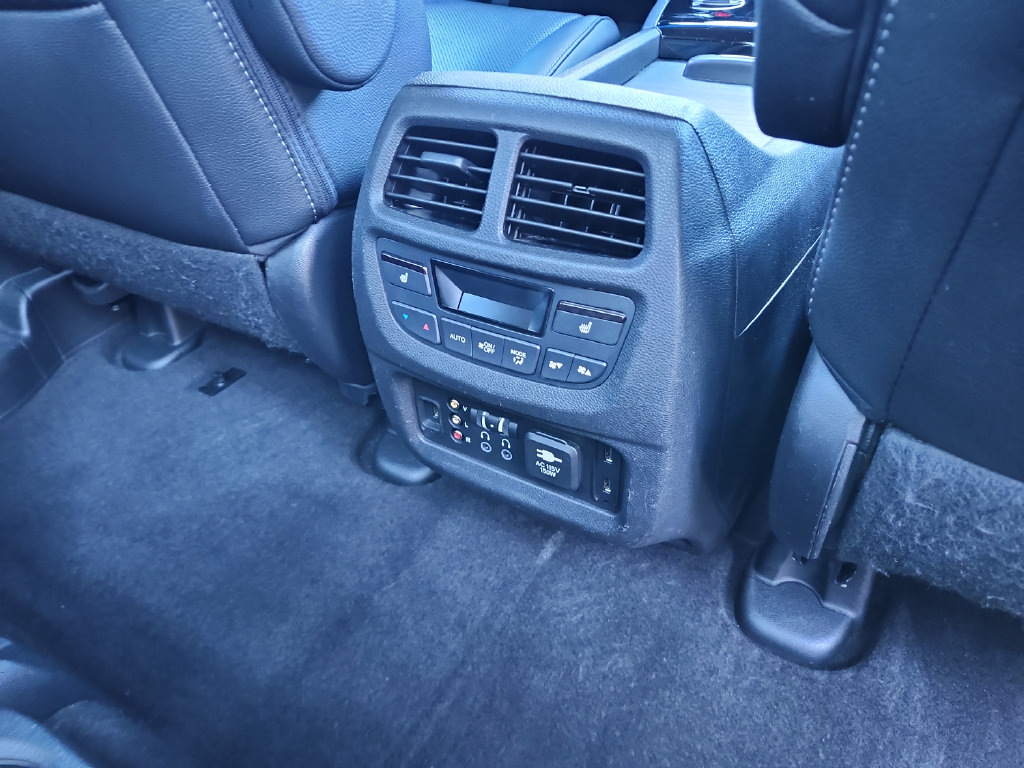 Used 2017 Honda Pilot Elite image 38