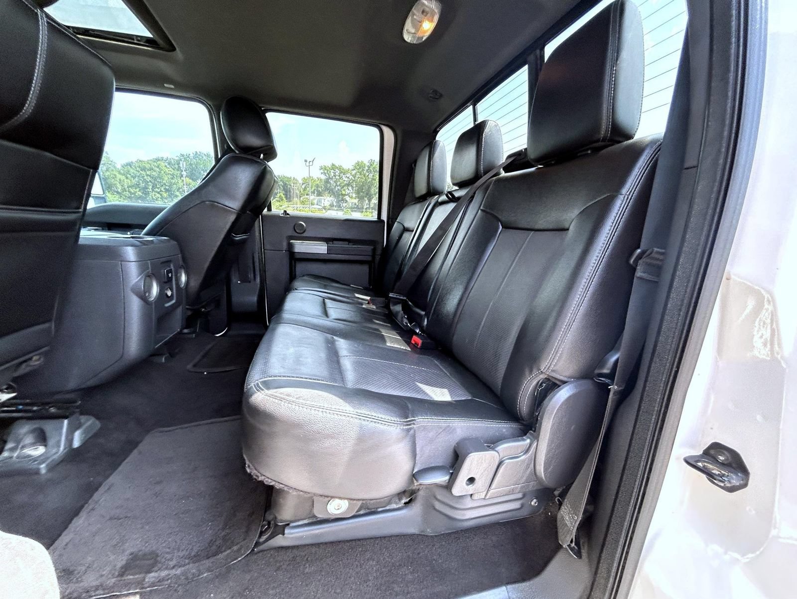 Used 2015 Ford F250 Lariat w/ Lariat Ultimate Package AWD/4WD image 19