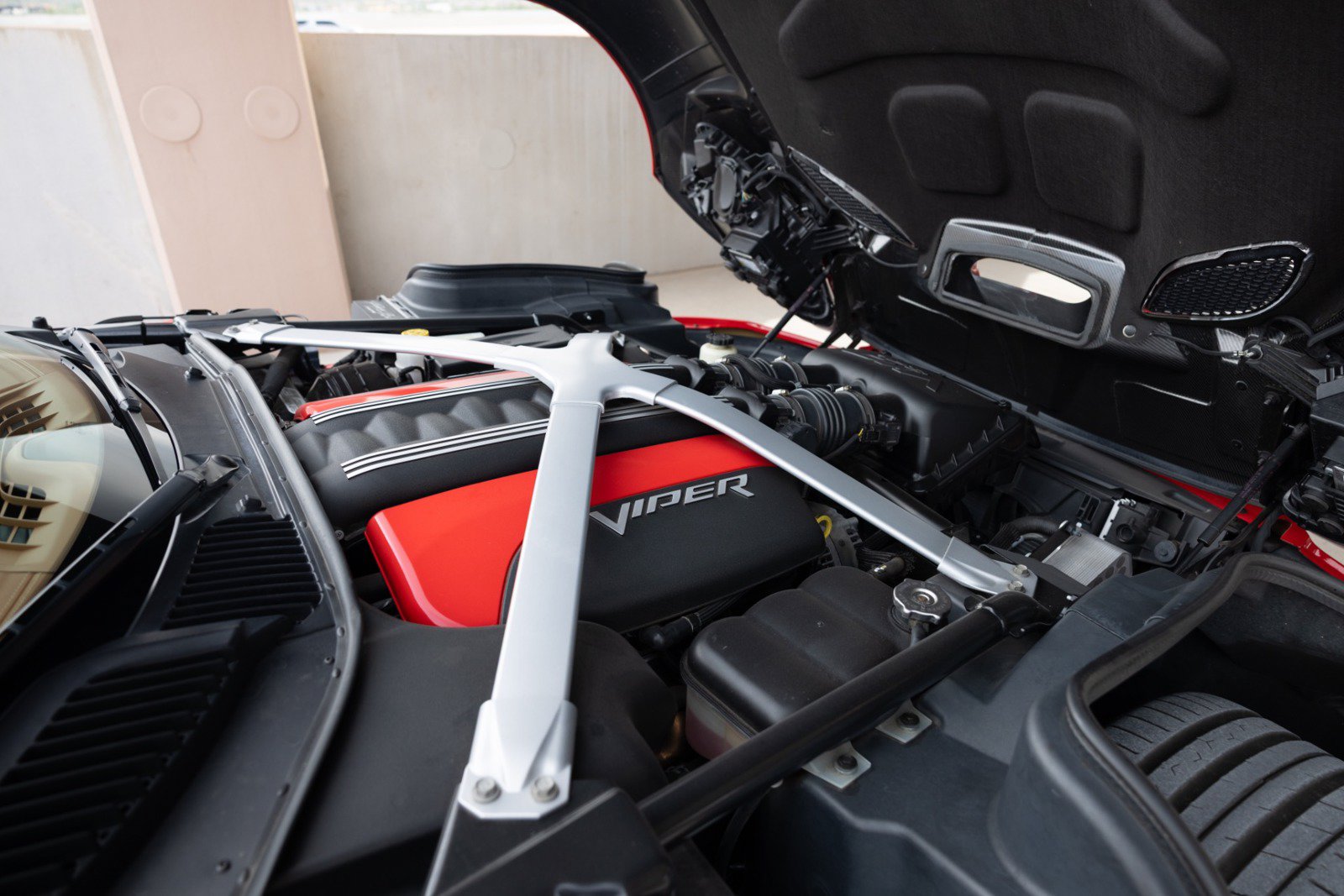 Used 2013 SRT Viper GTS w/ GTS Laguna Interior Pkg RWD image 60