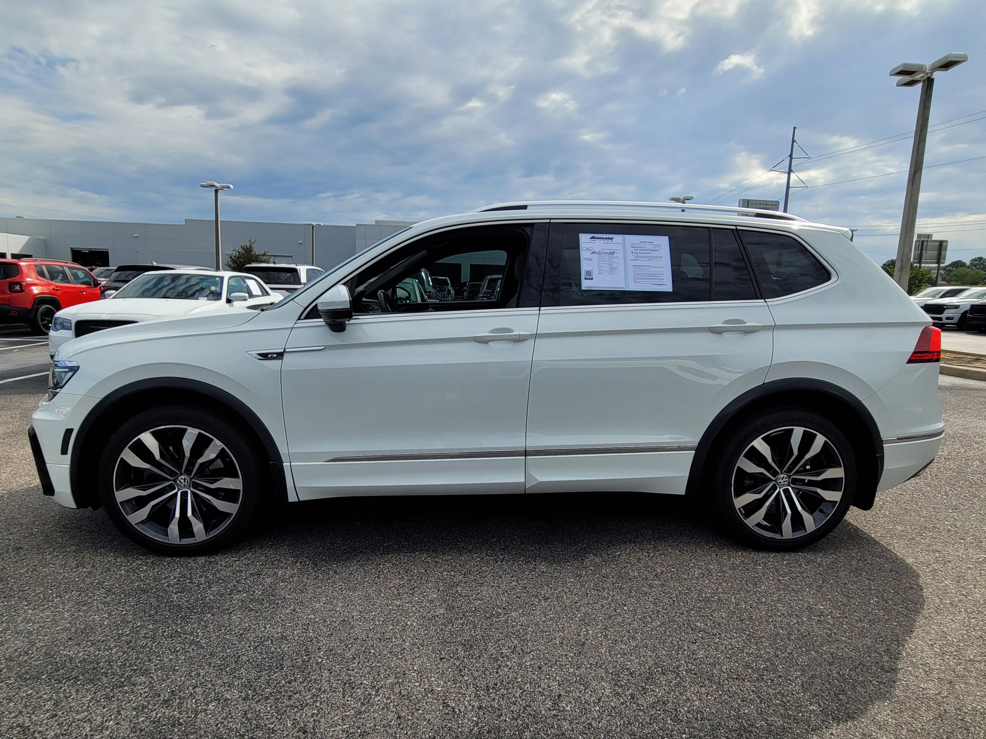 Used 2020 Volkswagen Tiguan SEL Premium R-Line w/ 3rd Row Seat Package AWD/4WD image 7