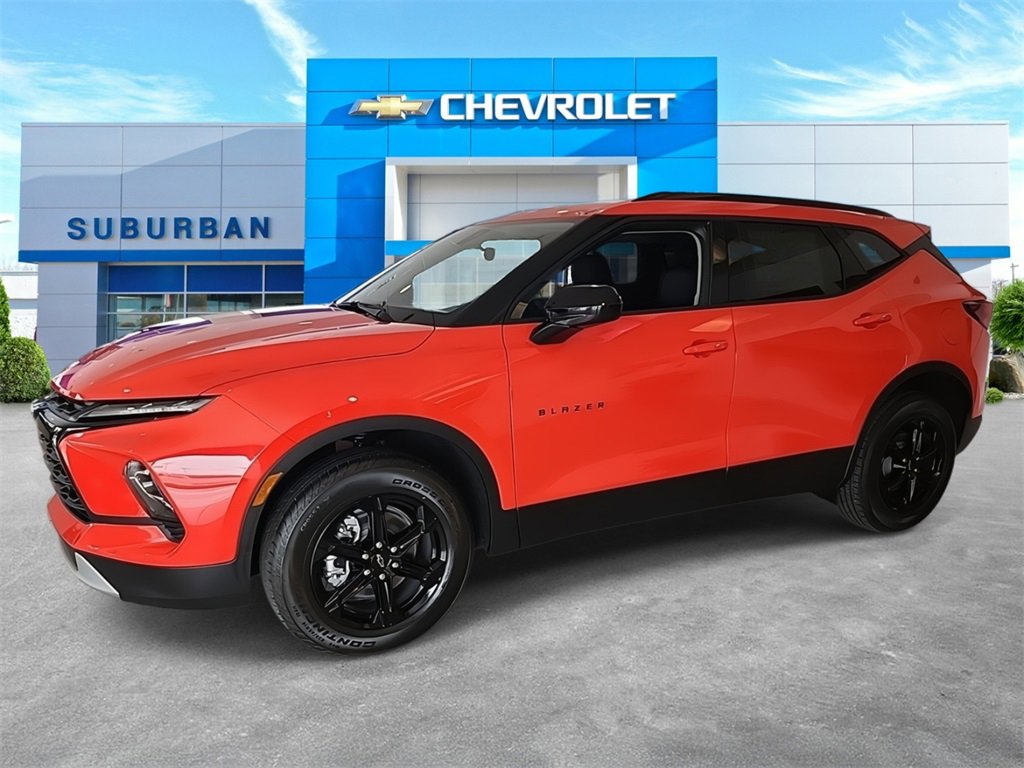 New 2025 Chevrolet Blazer LT w/ Midnight/Sport Edition image 2