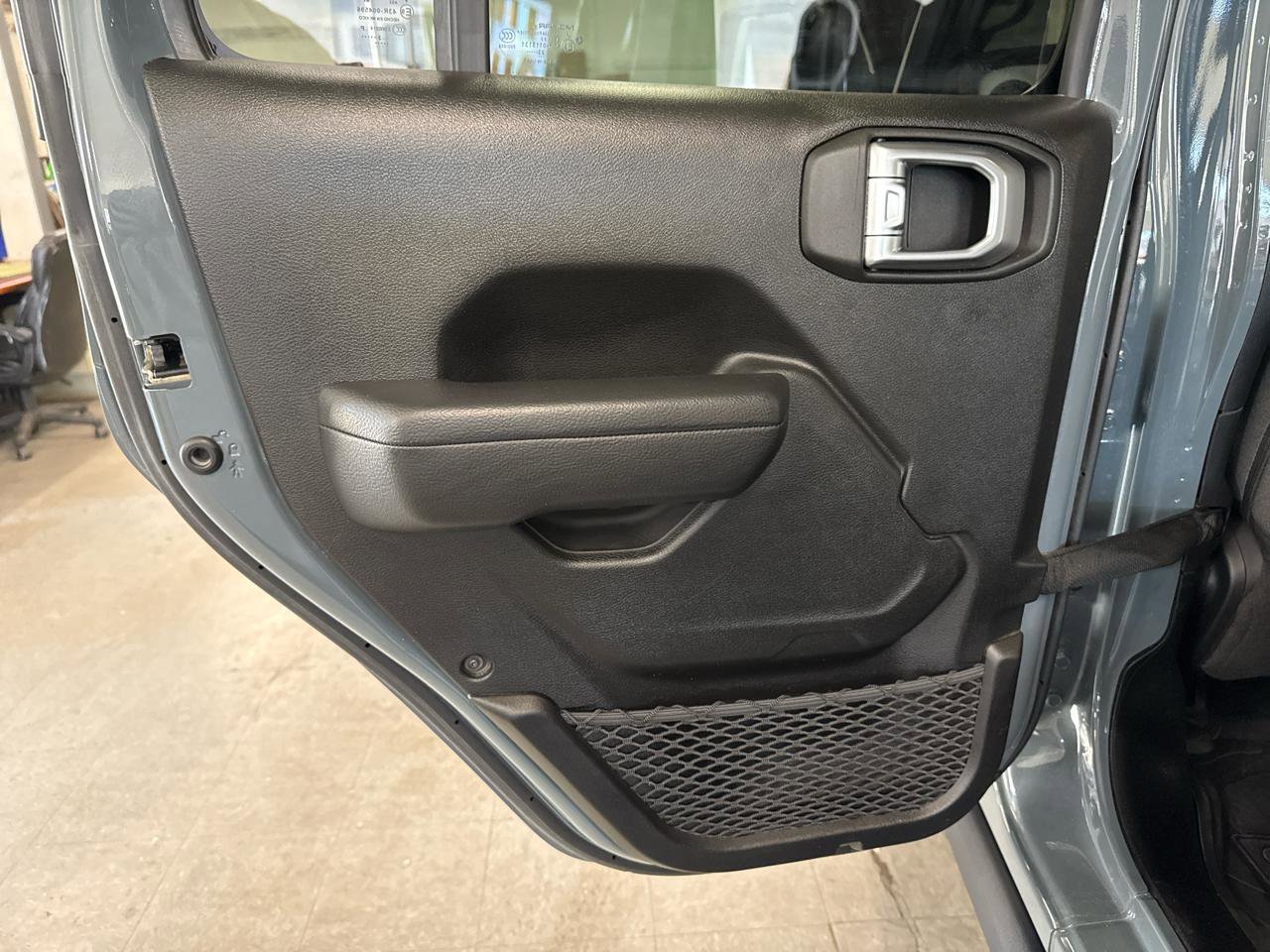 Used 2024 Jeep Wrangler Unlimited image 43