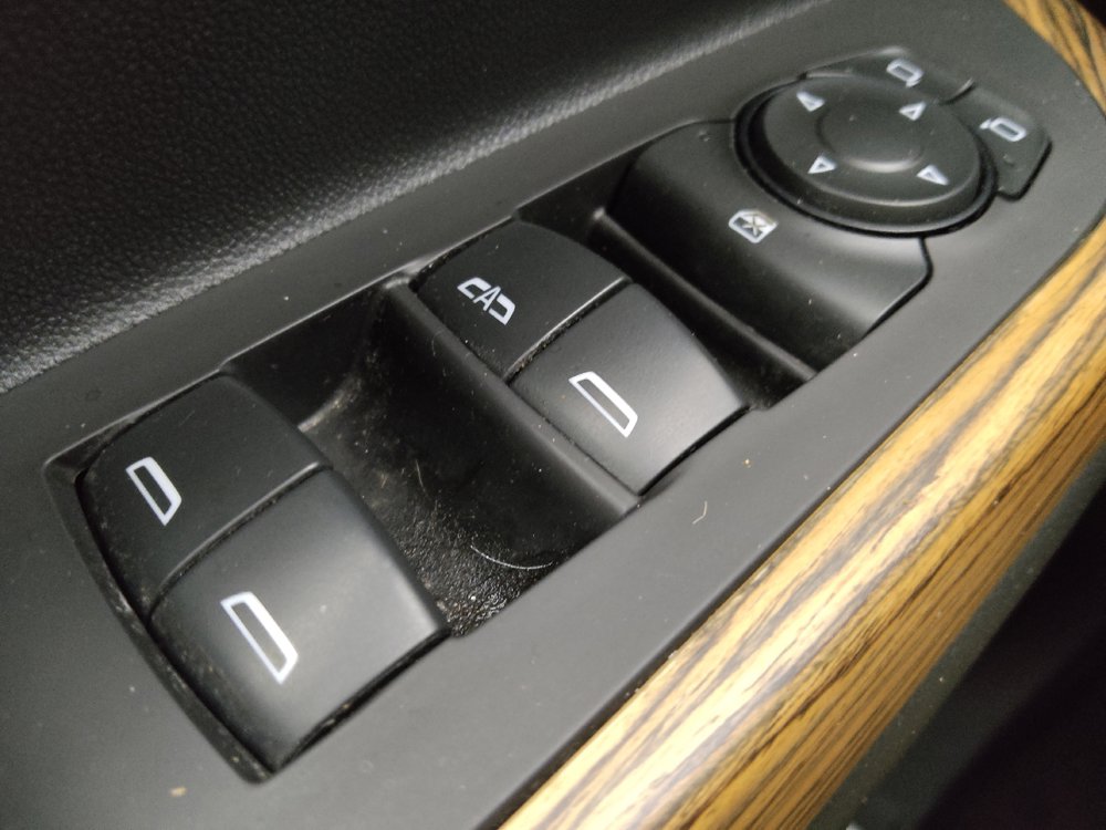 Used 2019 GMC Acadia Denali w/ Technology Package FWD image 27