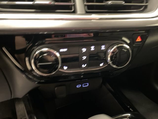 New 2026 Chevrolet Trax ACTIV w/ Driver Confidence Package FWD image 32