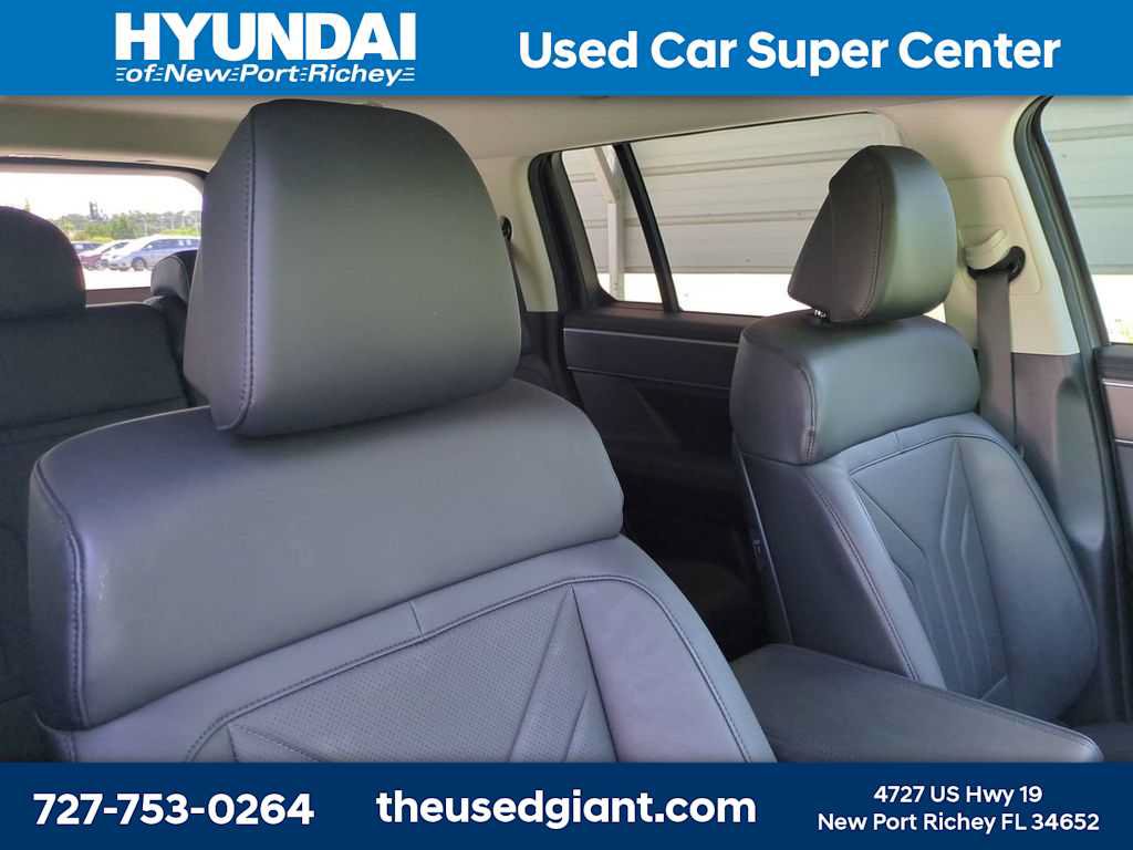 Certified 2024 Hyundai Santa Fe SEL FWD image 6