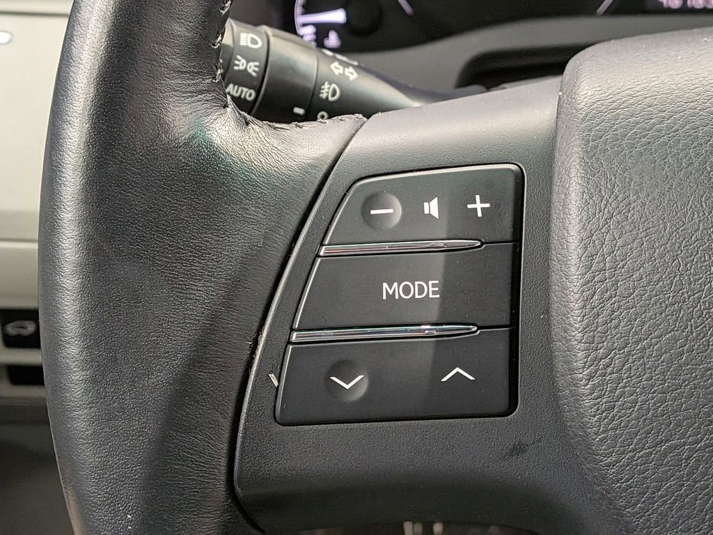 Used 2012 Lexus RX 350 AWD w/ Premium Pkg image 19