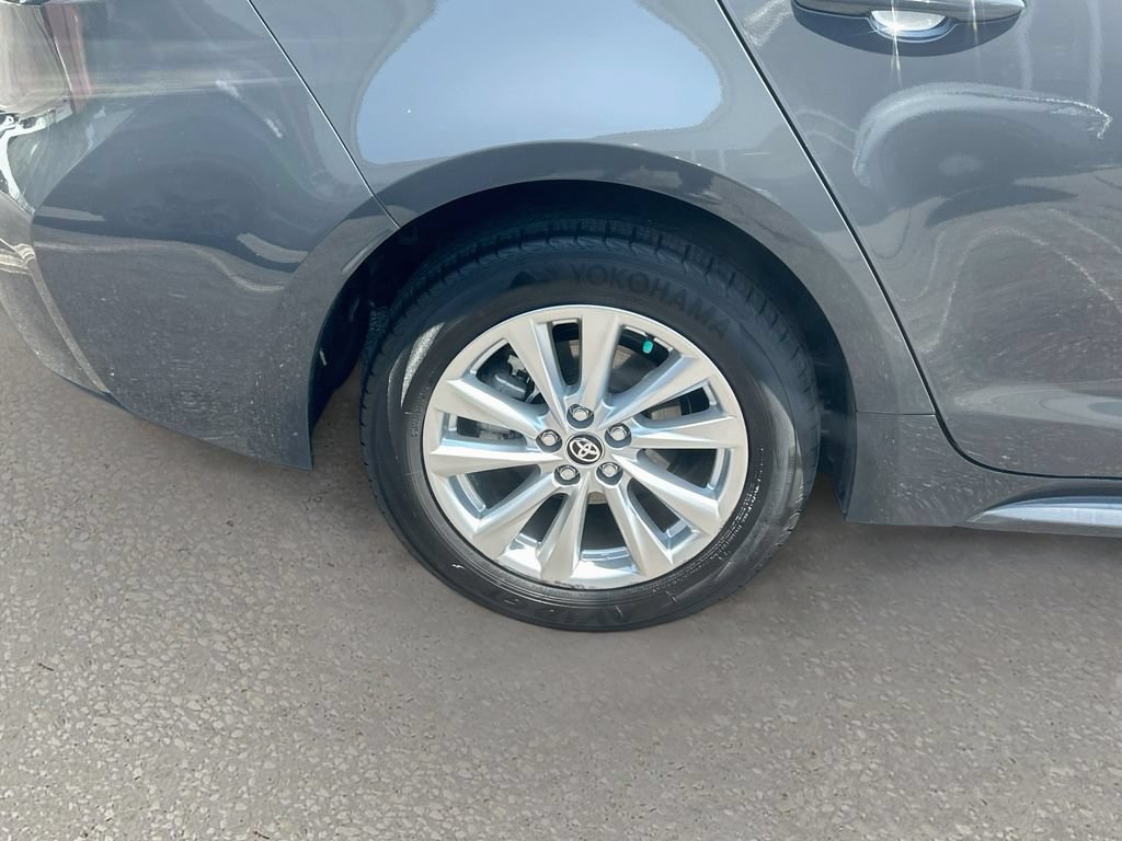 Used 2024 Toyota Corolla XLE FWD image 29