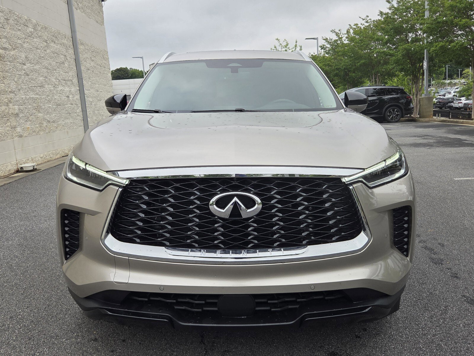 Used 2023 INFINITI QX60 Luxe w/ Cargo Package AWD/4WD image 2