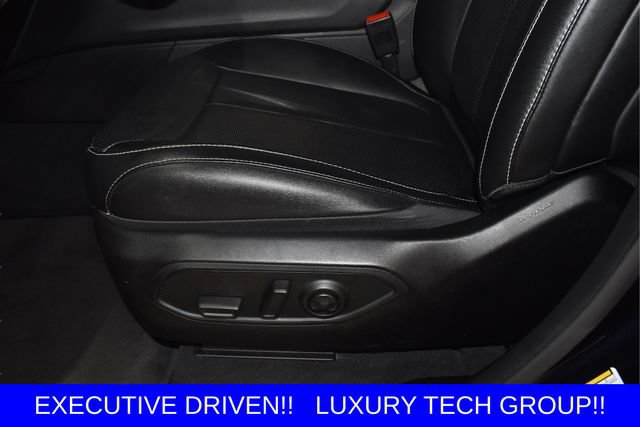 Used 2023 Jeep Grand Cherokee L Limited w/ Luxury Tech Group II AWD/4WD image 14