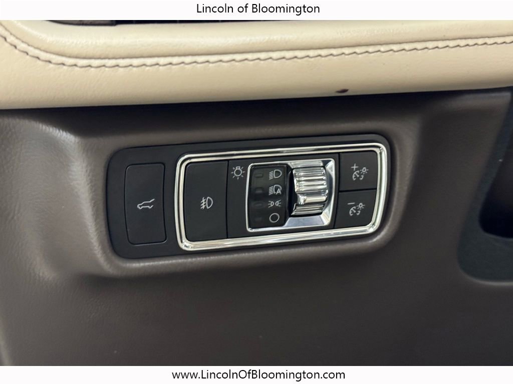 Used 2021 Lincoln Aviator Reserve w/ Equipment Group 202A image 26