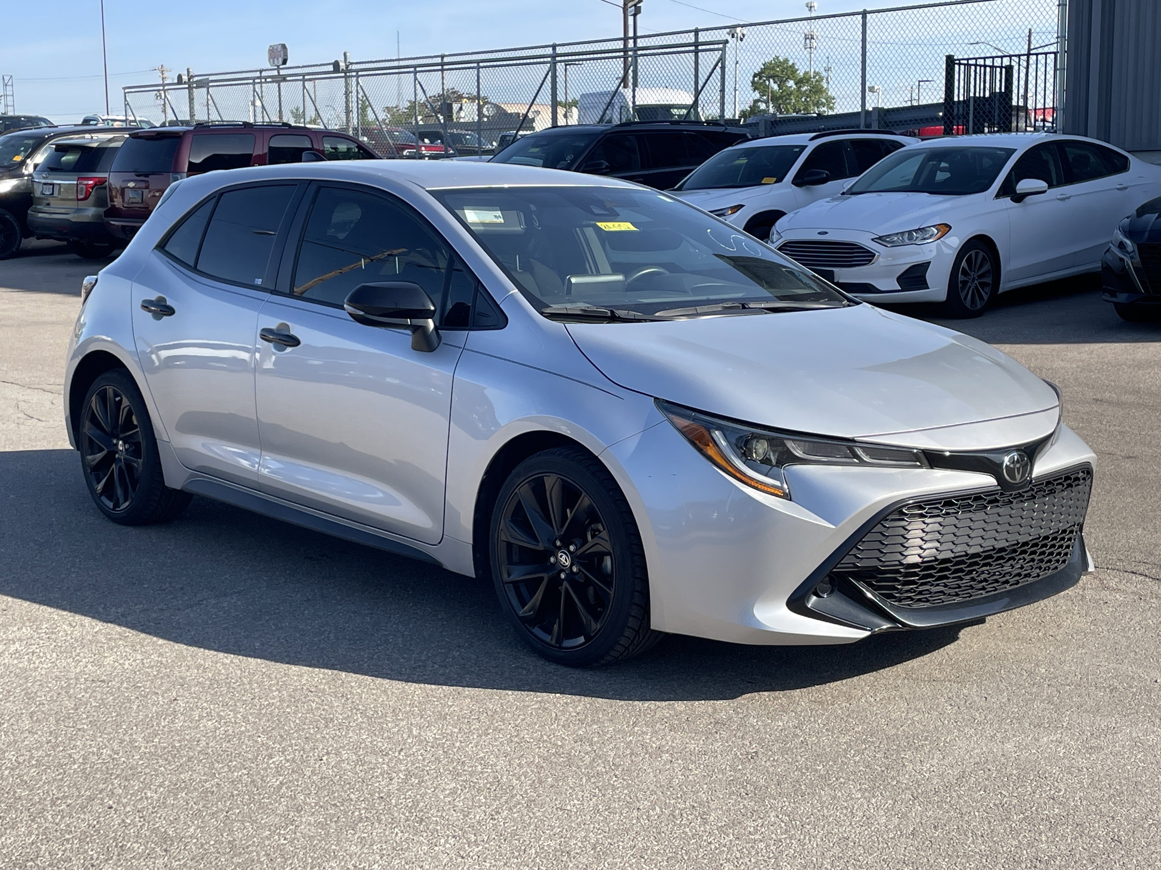 Used 2022 Toyota Corolla SE FWD image 1