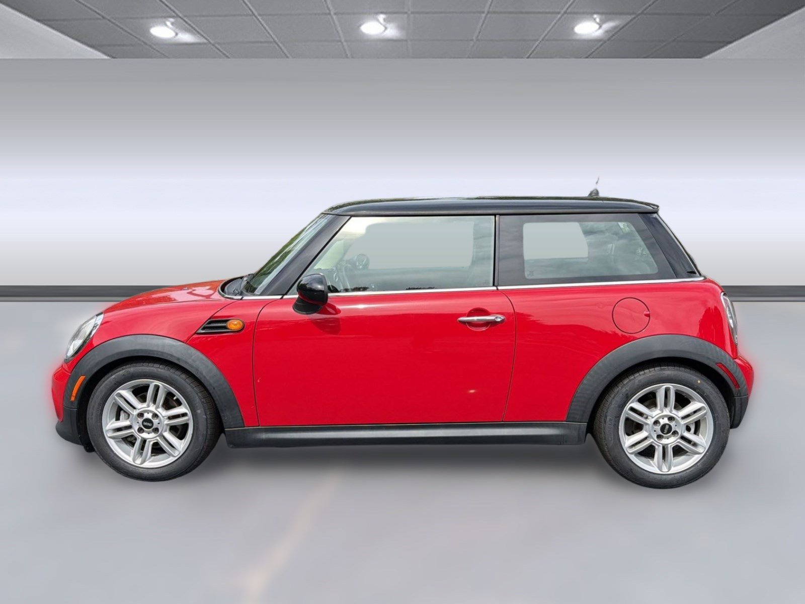 Used 2013 MINI Cooper Hardtop FWD image 2
