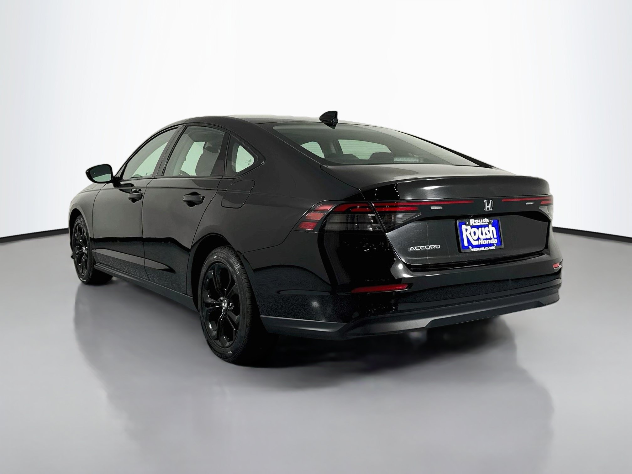Certified 2025 Honda Accord SE image 7