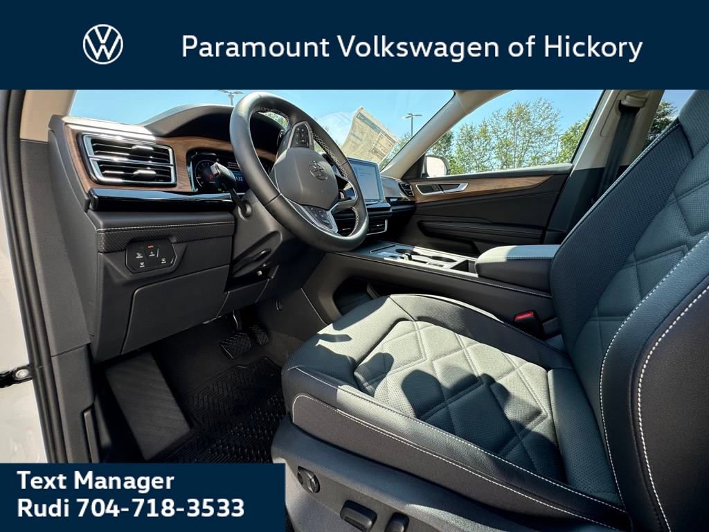 New 2026 Volkswagen Atlas SE image 4