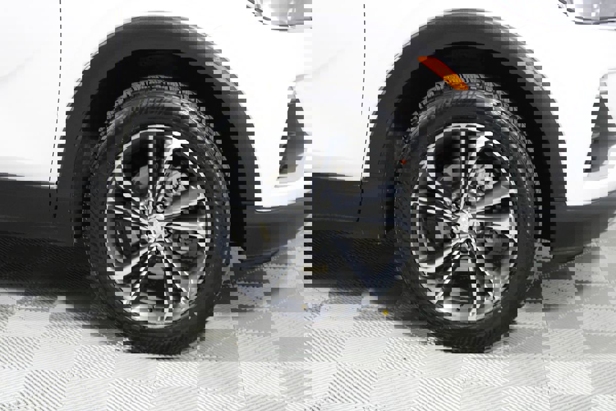 Used 2021 Buick Encore GX Select image 38