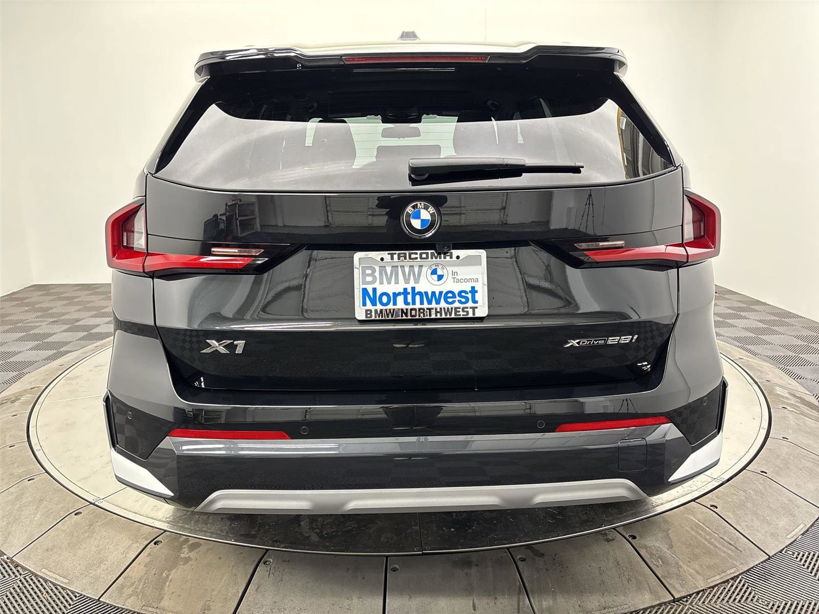 New 2026 BMW X1 xDrive28i w/ Convenience Package AWD/4WD image 15