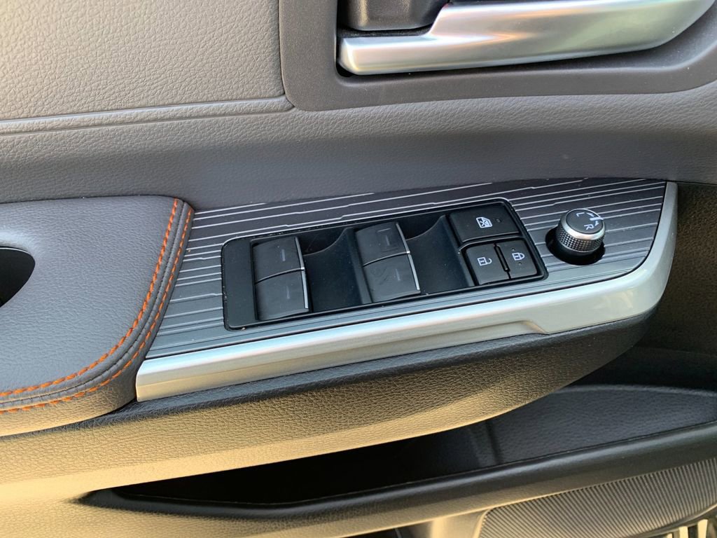 Used 2024 Toyota Sienna XSE w/ XSE Plus Package image 13