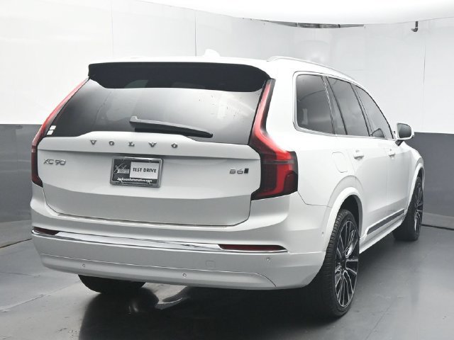 Used 2026 Volvo XC90 B6 Plus w/ Protection Package Premier AWD/4WD image 7