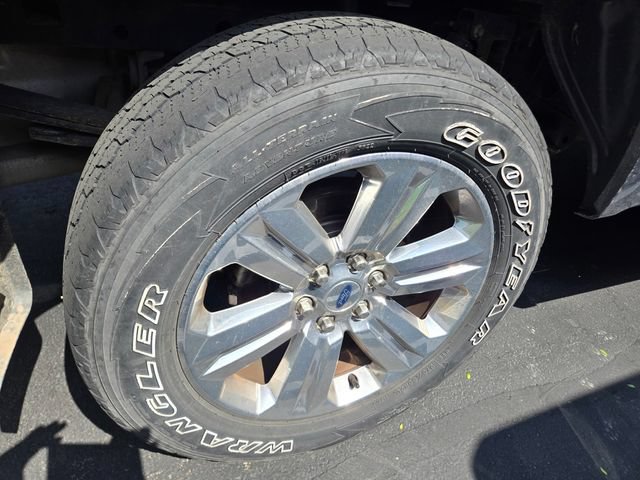 Used 2019 Ford F150 XLT w/ Equipment Group 302A Luxury AWD/4WD image 12