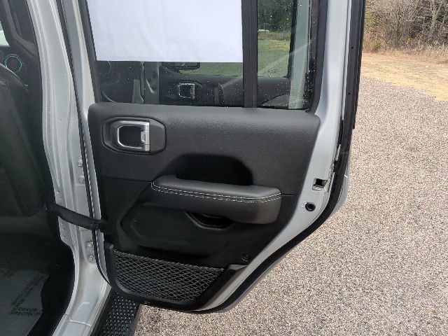 Used 2022 Jeep Wrangler Unlimited Sahara image 10