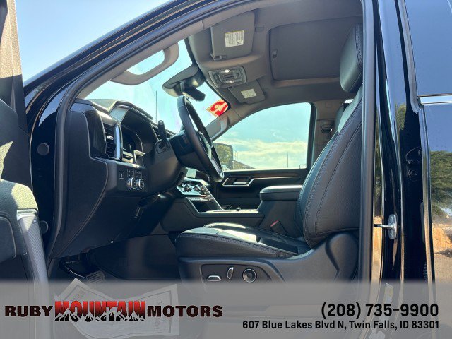 Used 2025 GMC Sierra 3500 Denali w/ Denali Reserve Package AWD/4WD image 11