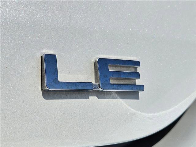 Used 2022 Toyota Highlander LE AWD/4WD image 30