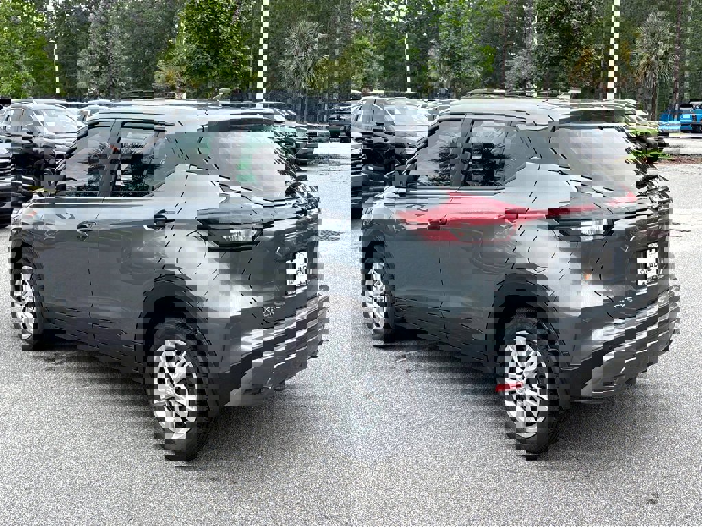 New 2025 Nissan Kicks Play S image 33