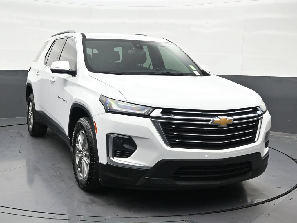 Used 2023 Chevrolet Traverse LT FWD image 8