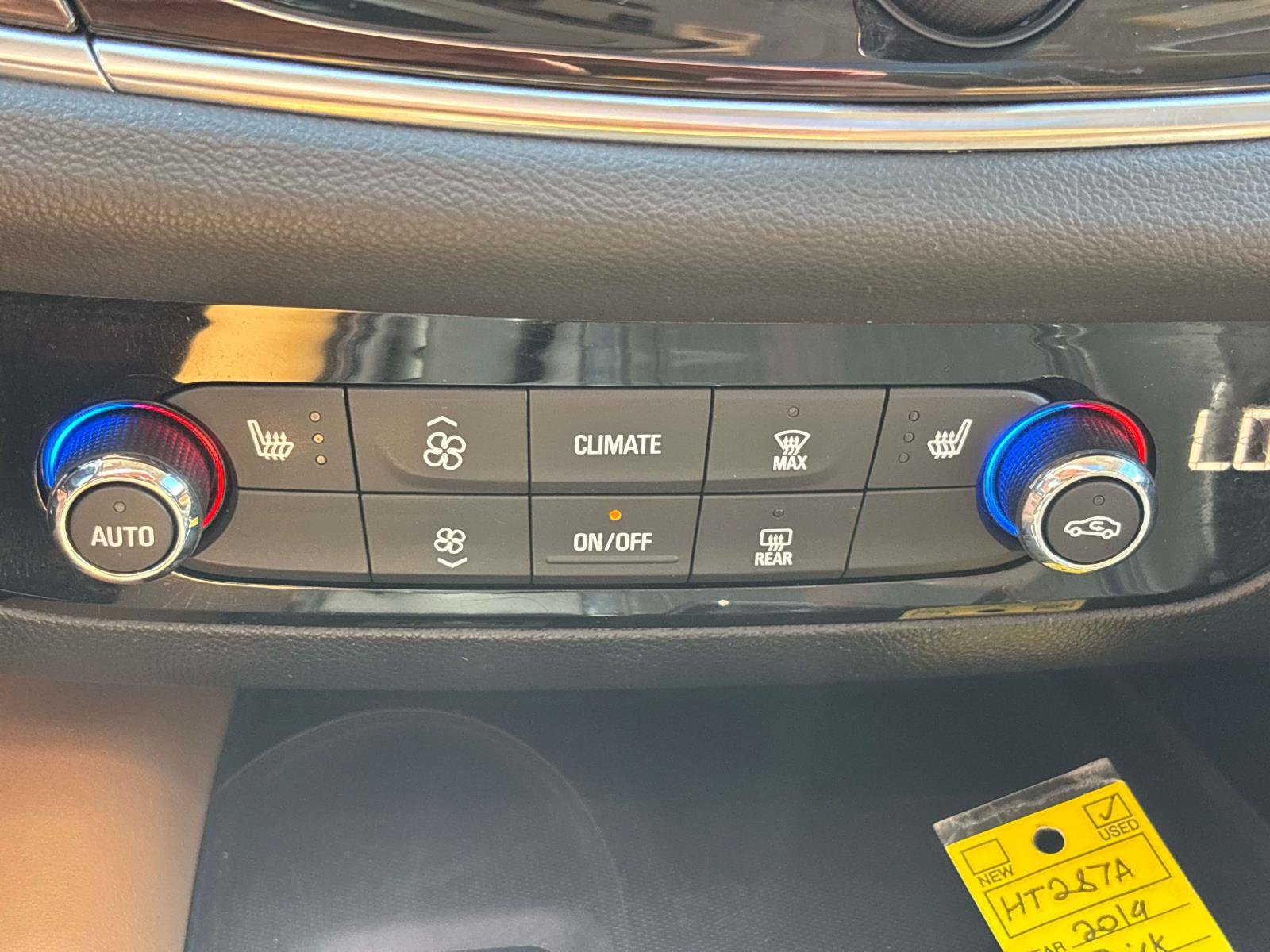 Used 2019 Buick Enclave Essence AWD/4WD image 25