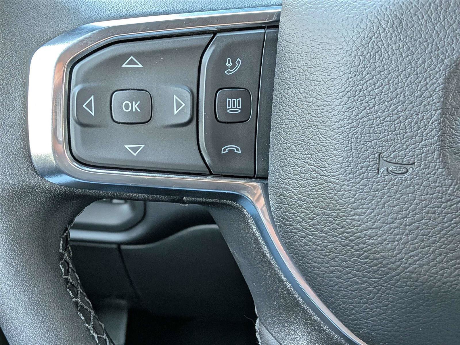 New 2026 RAM 3500 Laramie AWD/4WD image 27