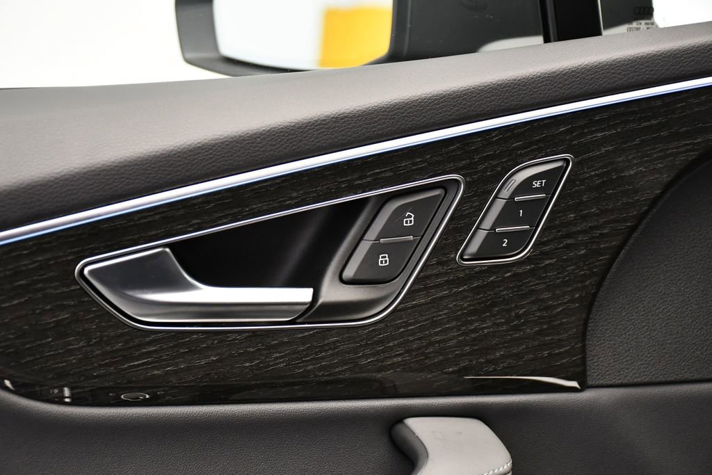 New 2025 Audi Q7 3.0T Premium Plus image 33