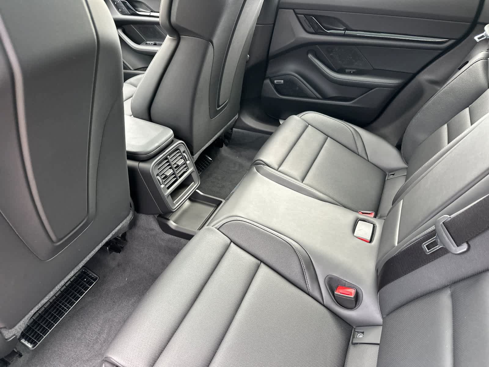 New 2026 Porsche Taycan 4S AWD/4WD image 13